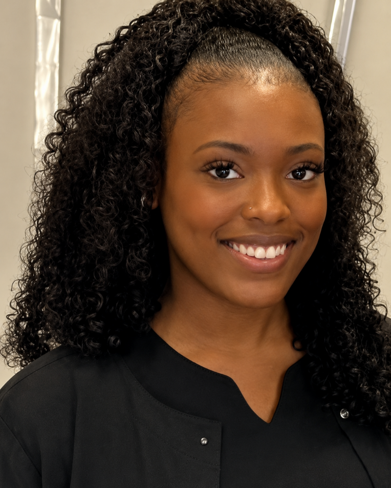 De'Amber Quinn, Medical Assistant